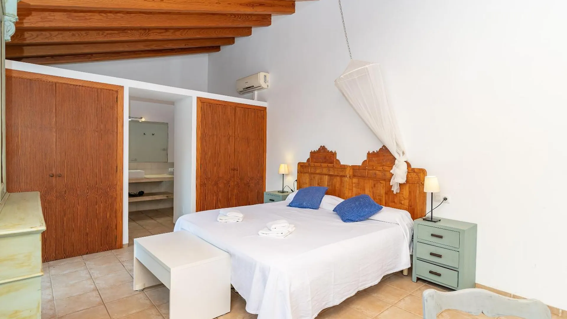 Villa Es Mirador By Sealand Villas Arta Spain